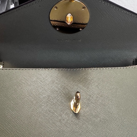 Michael kors bag - Picture 2 of 3